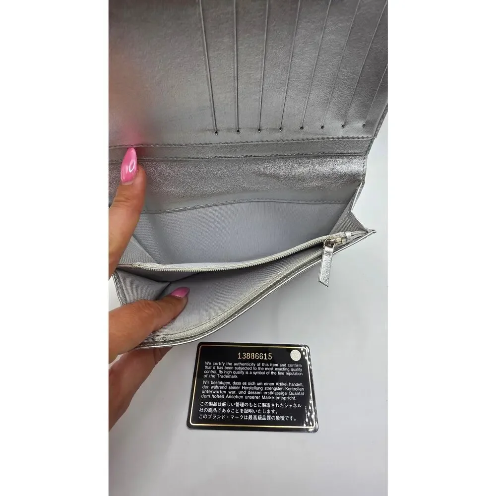 Chanel Silver-tone Interlocking CC Yen Wallet Bifold Wallet